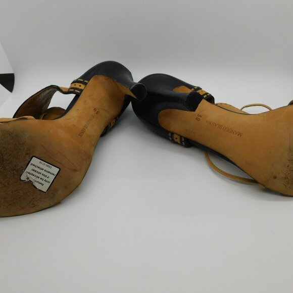 Manolo Blahnik Lace up heels - Picture 3 of 4